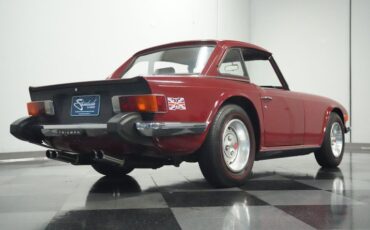 Triumph-Tr6-1976-Carmine-Red-Beige-22