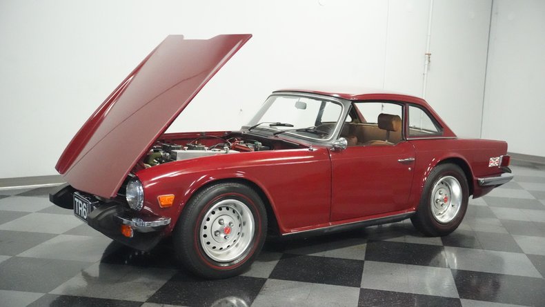 Triumph-Tr6-1976-Carmine-Red-Beige-26