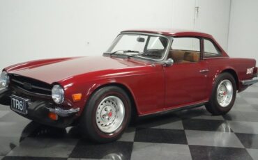Triumph-Tr6-1976-Carmine-Red-Beige-32