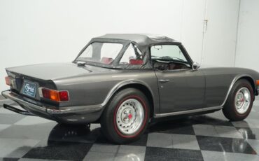Triumph-Tr6-1976-Medium-Gray-Black-ampamp-Red-10