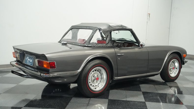 Triumph-Tr6-1976-Medium-Gray-Black-ampamp-Red-10