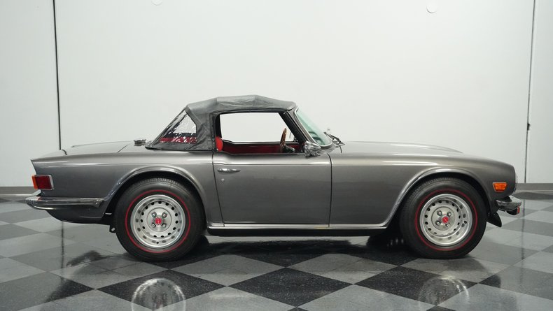 Triumph-Tr6-1976-Medium-Gray-Black-ampamp-Red-11