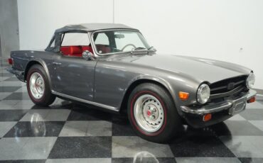 Triumph-Tr6-1976-Medium-Gray-Black-ampamp-Red-12