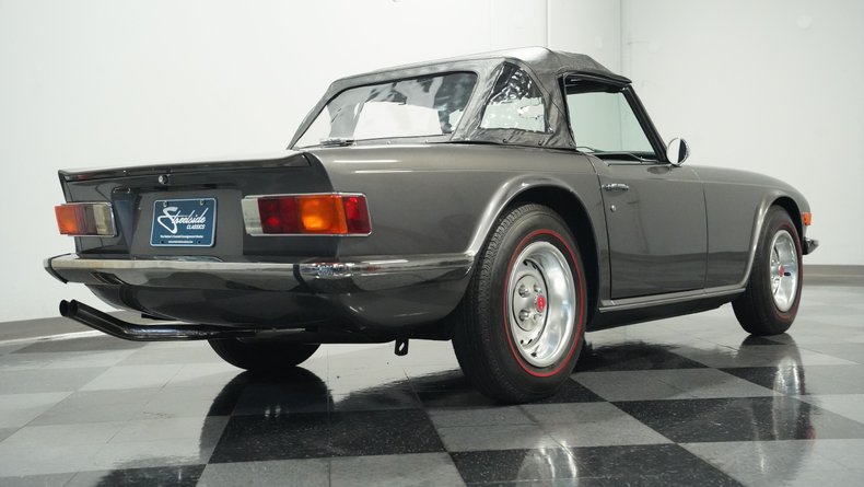 Triumph-Tr6-1976-Medium-Gray-Black-ampamp-Red-22