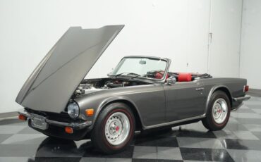 Triumph-Tr6-1976-Medium-Gray-Black-ampamp-Red-23