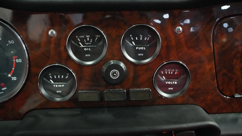 Triumph-Tr6-1976-Medium-Gray-Black-ampamp-Red-28