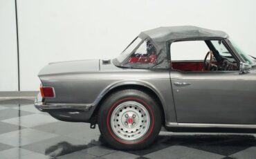 Triumph-Tr6-1976-Medium-Gray-Black-ampamp-Red-36