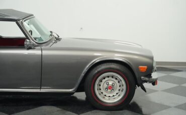 Triumph-Tr6-1976-Medium-Gray-Black-ampamp-Red-37