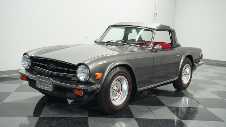 Triumph-Tr6-1976-Medium-Gray-Black-ampamp-Red-44