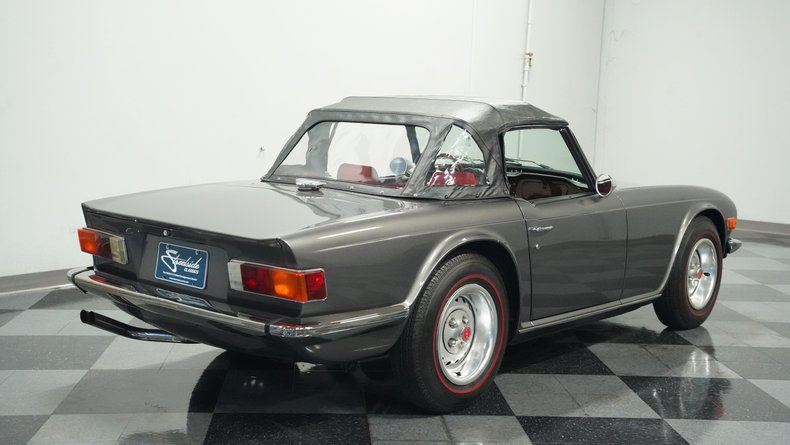 Triumph-Tr6-1976-Medium-Gray-Black-ampamp-Red-9