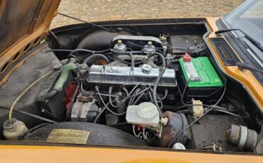 Triumph-Tr6-1976-Orange-Black-10