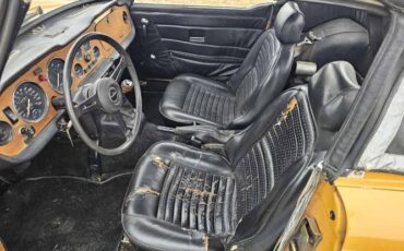 Triumph-Tr6-1976-Orange-Black-11