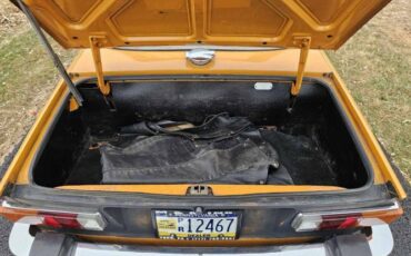 Triumph-Tr6-1976-Orange-Black-15