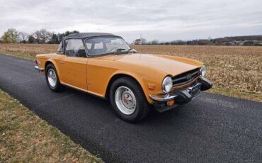 Triumph-Tr6-1976-Orange-Black-18