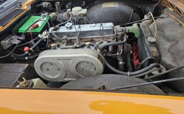 Triumph-Tr6-1976-Orange-Black-9