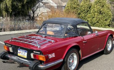 Triumph-Tr6-1976-Red-Beige-10