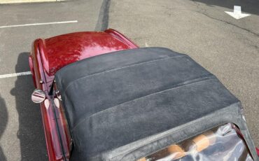 Triumph-Tr6-1976-Red-Beige-15