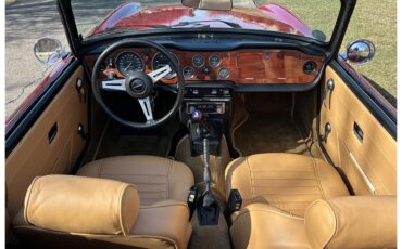 Triumph-Tr6-1976-Red-Beige-16