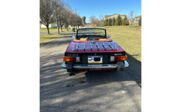 Triumph-Tr6-1976-Red-Beige-3