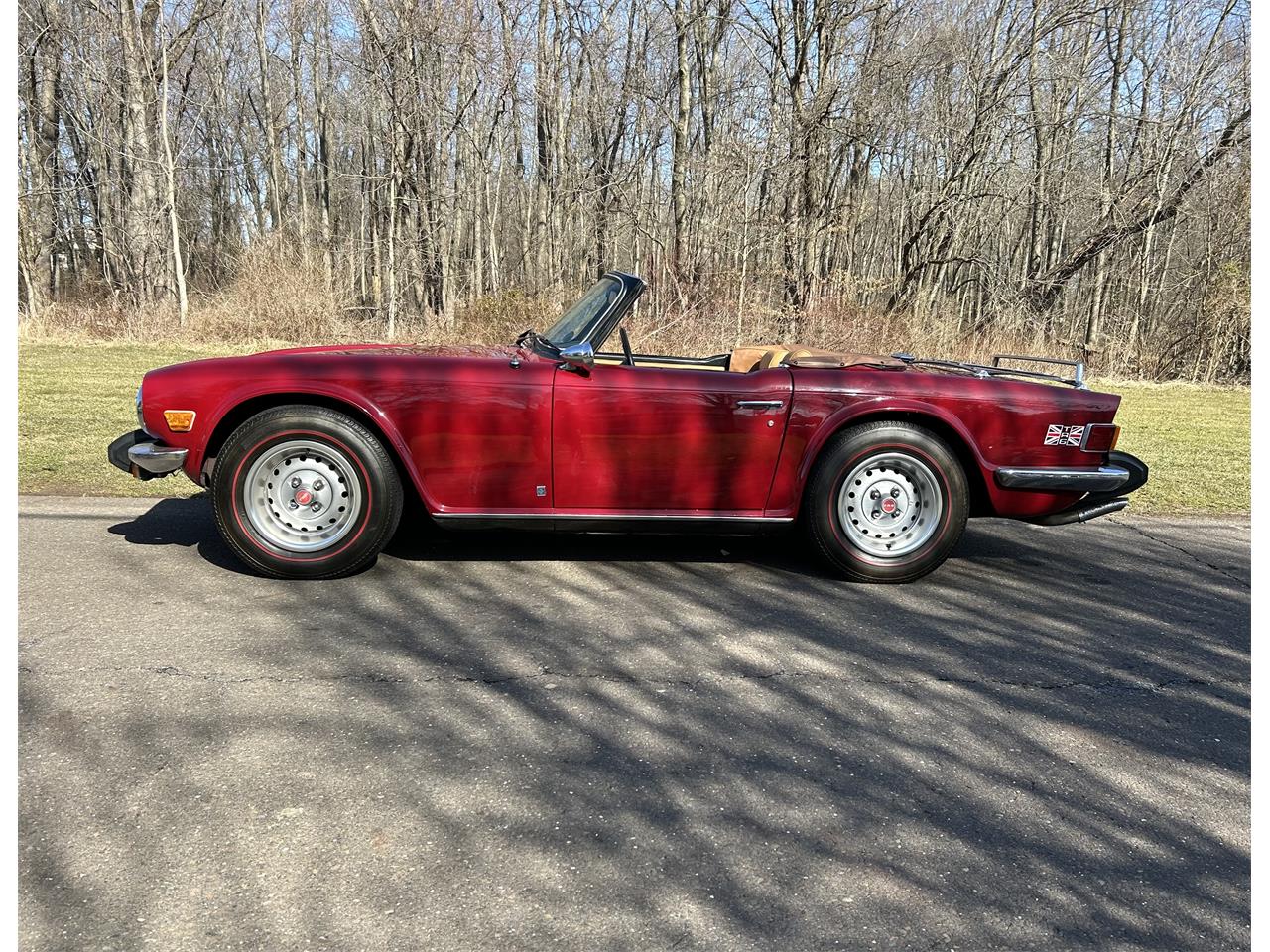 Triumph-Tr6-1976-Red-Beige-5