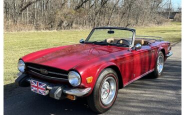 Triumph-Tr6-1976-Red-Beige-6