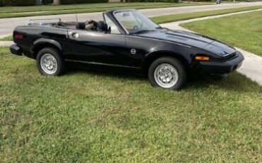 Triumph-Tr7-1980-Black-6