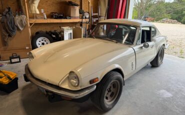 Triumph-gt6-1972-white