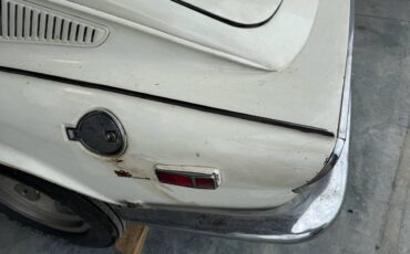 Triumph-gt6-1972-white-4
