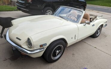 Triumph-spitfire-1500-1971-white-3