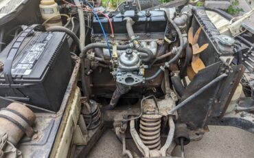 Triumph-spitfire-1500-1971-white-5