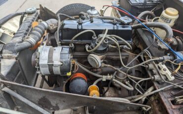 Triumph-spitfire-1500-1971-white-6
