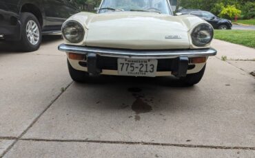 Triumph-spitfire-1500-1971-white-8