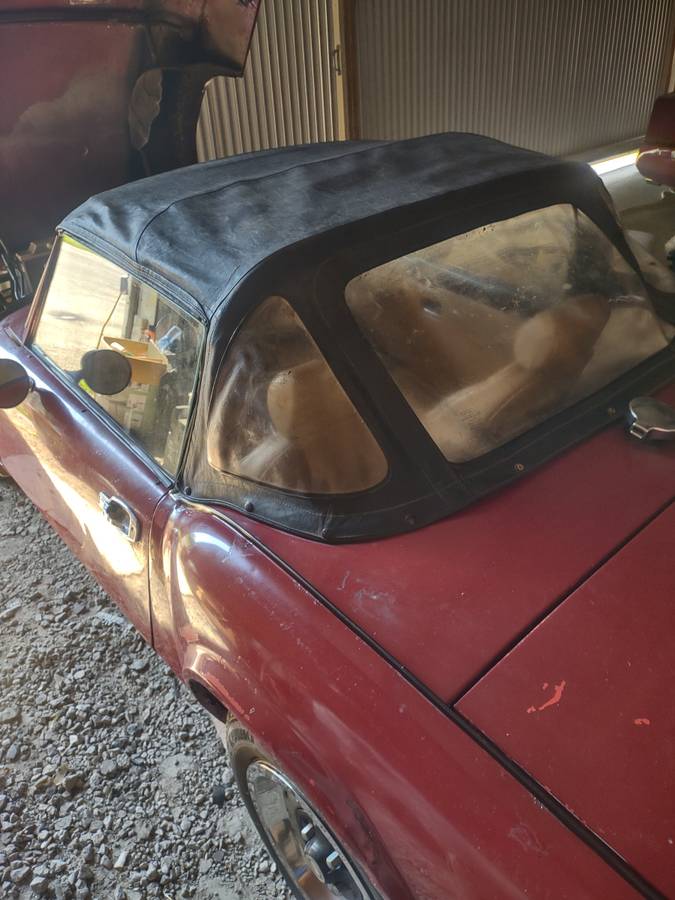 Triumph-spitfire-1977-red-5