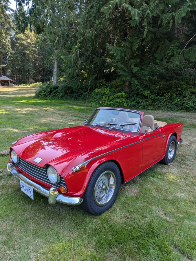 Triumph-tr250-1968-red-1