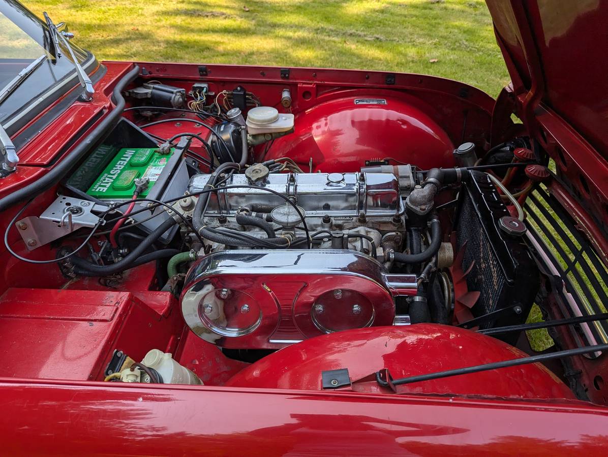 Triumph-tr250-1968-red-11