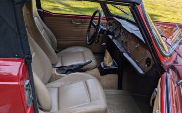 Triumph-tr250-1968-red-16