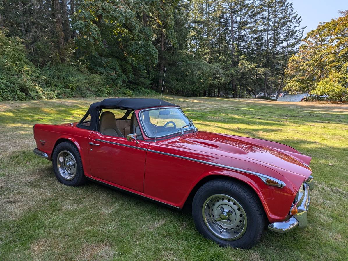 Triumph-tr250-1968-red-20