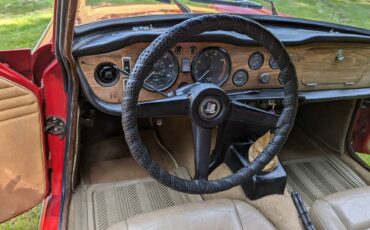 Triumph-tr250-1968-red-7