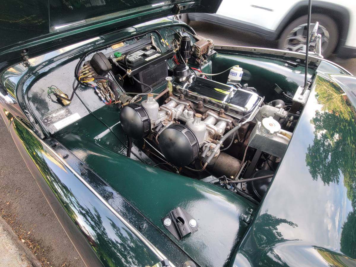 Triumph-tr3b-1962-green-10
