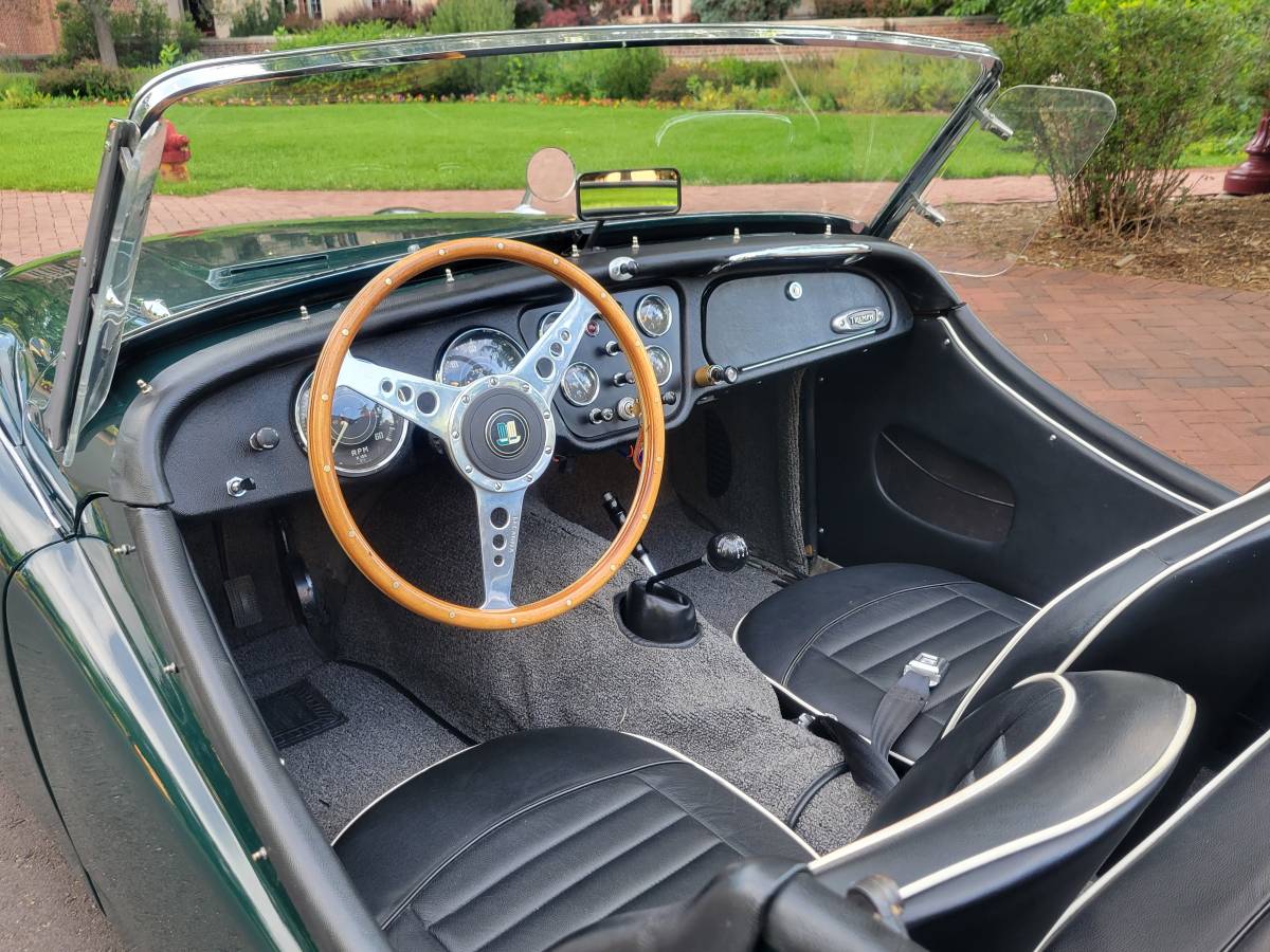 Triumph-tr3b-1962-green-14