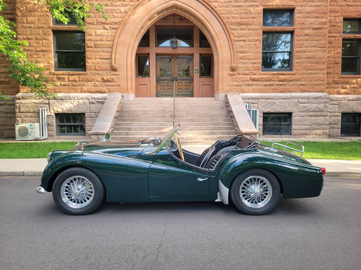 Triumph-tr3b-1962-green-3