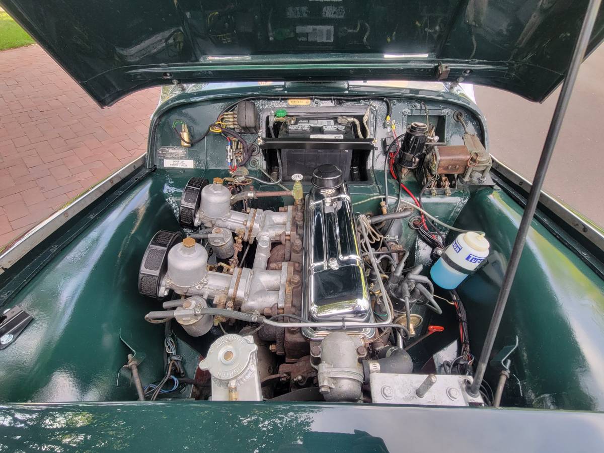 Triumph-tr3b-1962-green-9