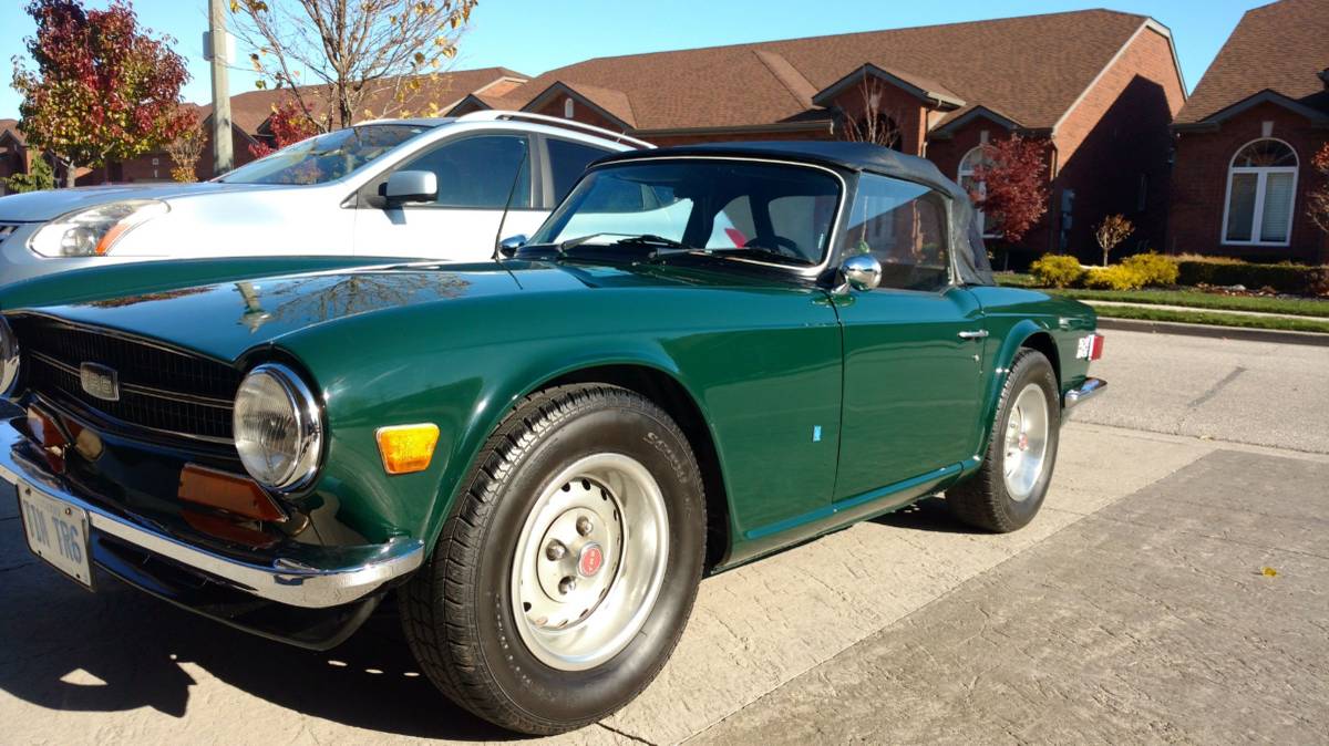 Triumph-tr6-1973-green-5