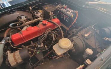 Triumph-tr6-1973-green-7