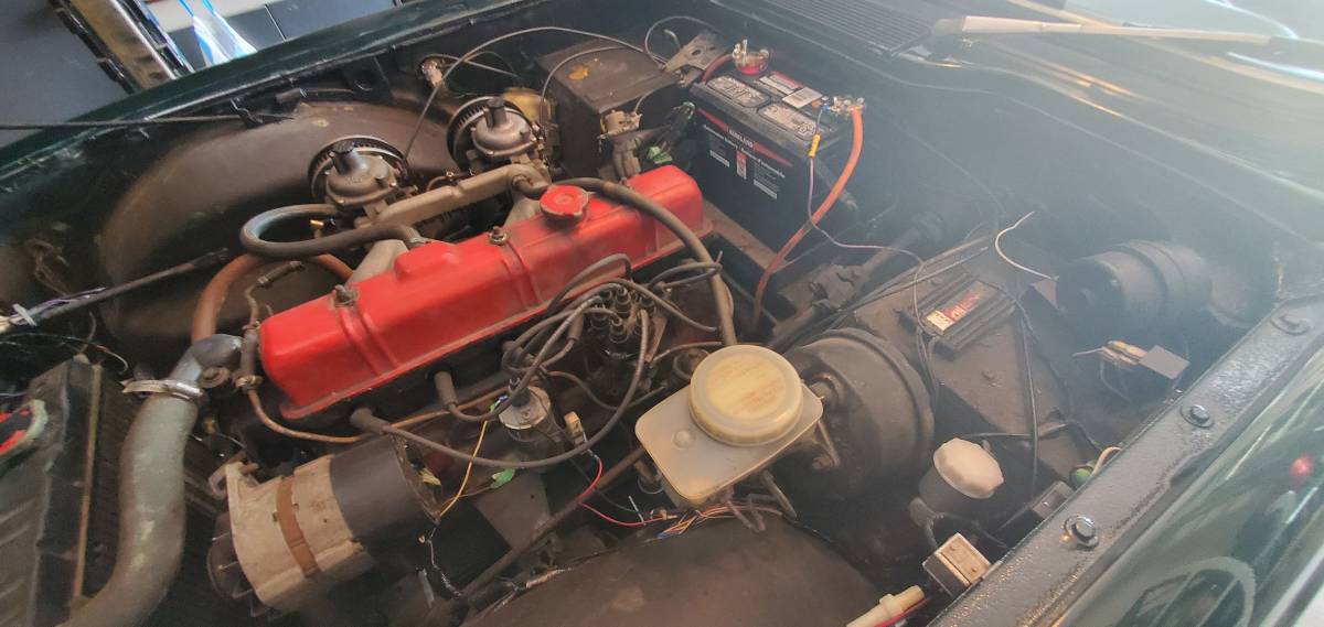 Triumph-tr6-1973-green-7