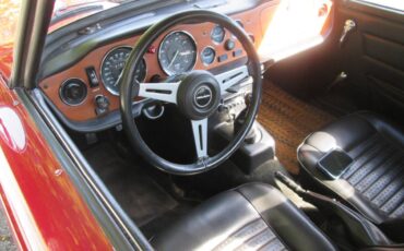 Triumph-tr6-1974-custom-1