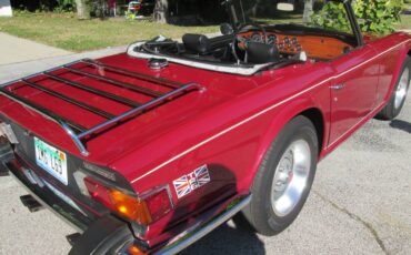 Triumph-tr6-1974-custom-21
