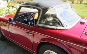 Triumph-tr6-1974-custom-8
