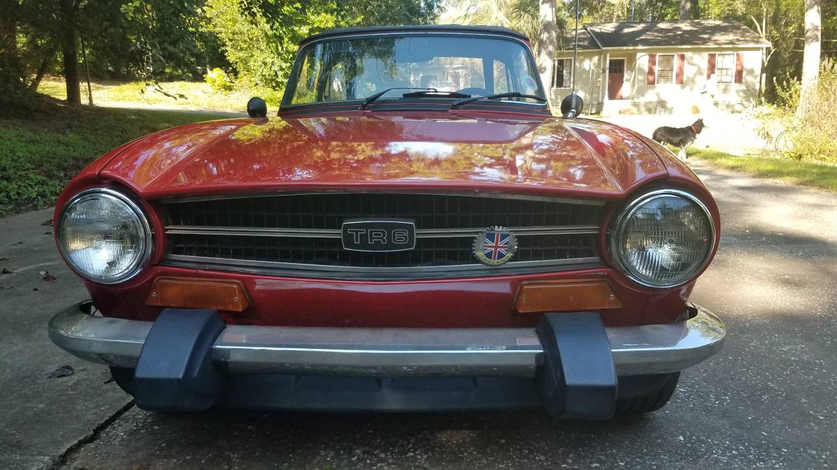Triumph-tr6-1974-red-11