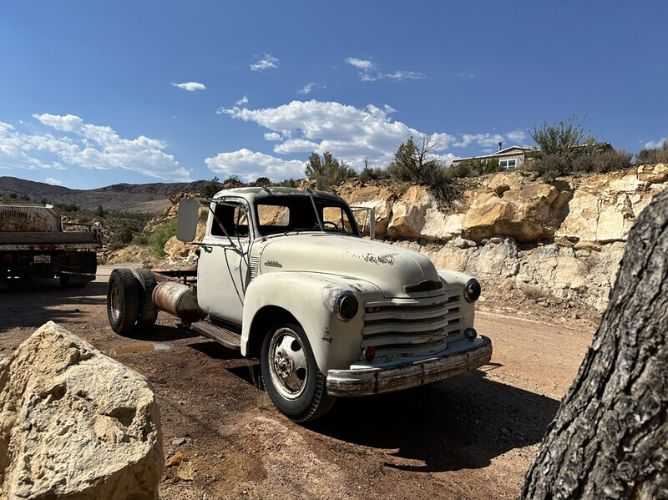 Unknown-1-ton-1953-Gray-4